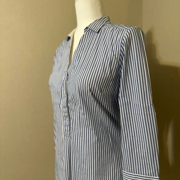 H&M Stripped Long Sleeve Button Down Blouse Size: 8 - Picture 3 of 6